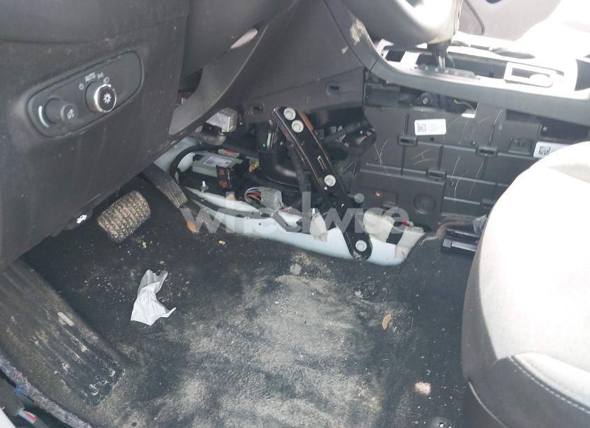 Photo 6 of 2023 Chevrolet Equinox FWD LS (VIN 3GNAXHEG4PL184786)