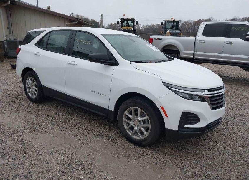 2024 Chevrolet Equinox FWD LS (VIN 3GNAXHEG4RL176724) main photo