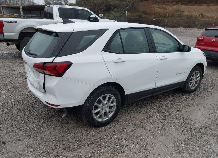 Photo 4 of 2024 Chevrolet Equinox FWD LS (VIN 3GNAXHEG4RL176724)