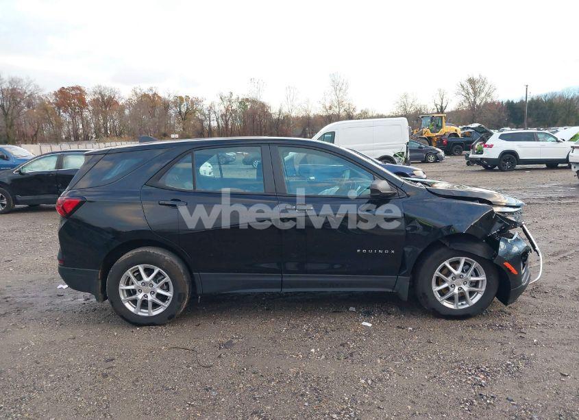 Photo 13 of 2024 Chevrolet Equinox FWD LS (VIN 3GNAXHEG4RL176884)