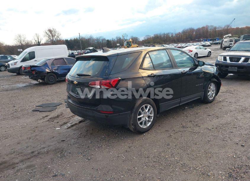 Photo 4 of 2024 Chevrolet Equinox FWD LS (VIN 3GNAXHEG4RL176884)