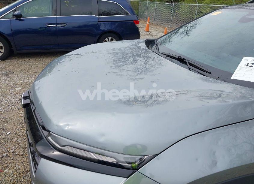 Photo 17 of 2025 Chevrolet Equinox FWD LT (VIN 3GNAXHEG4SL103858)