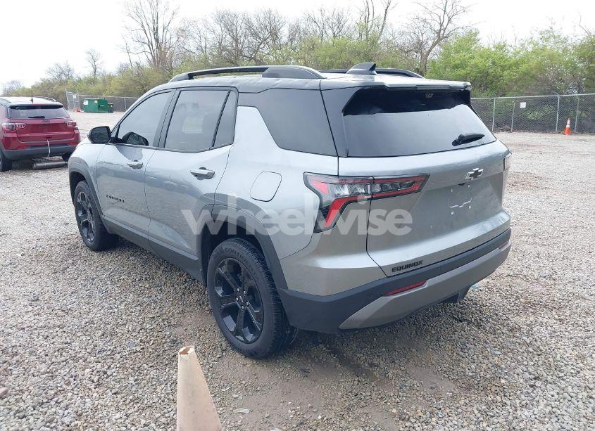 Photo 3 of 2025 Chevrolet Equinox FWD LT (VIN 3GNAXHEG4SL103858)