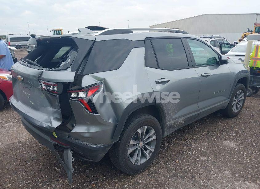 Photo 4 of 2025 Chevrolet Equinox FWD LT (VIN 3GNAXHEG4SL167463)