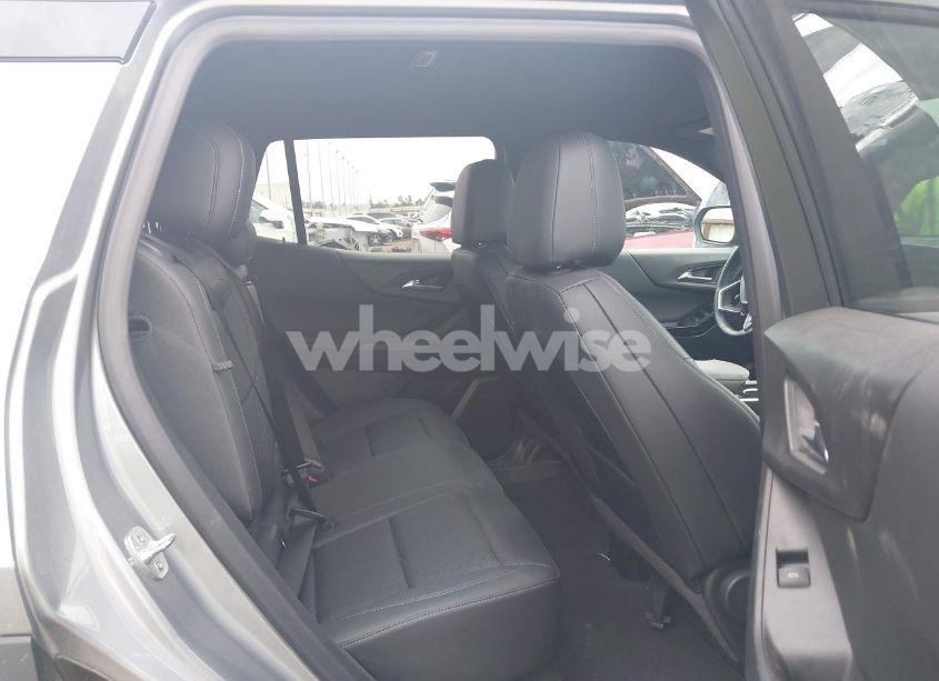Photo 8 of 2025 Chevrolet Equinox FWD LT (VIN 3GNAXHEG4SL167463)