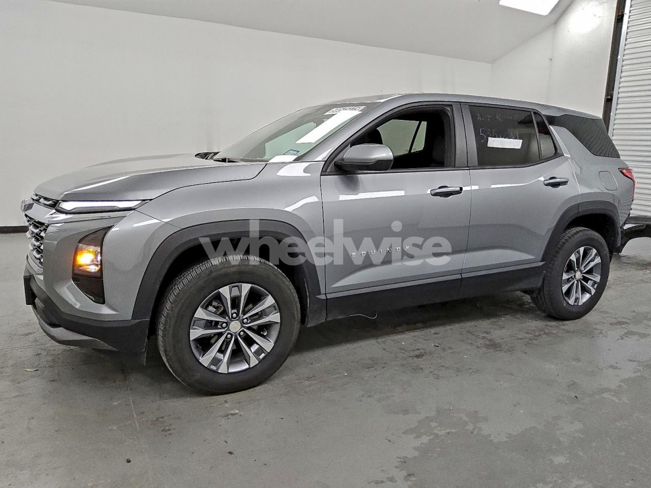 2025 CHEVROLET EQUINOX LT (VIN 3GNAXHEG4SL259303) main photo