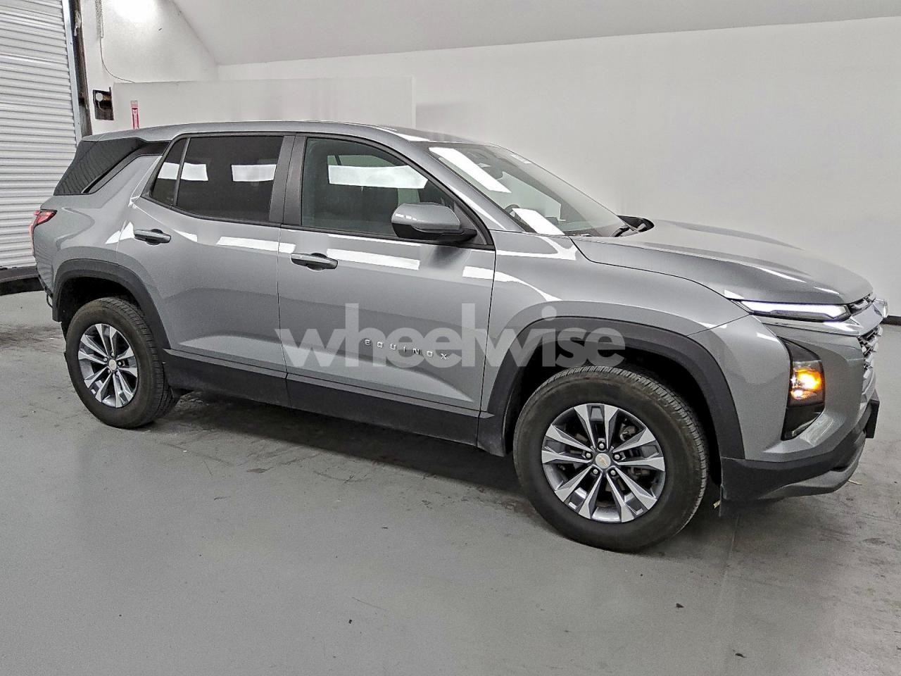 Photo 4 of 2025 CHEVROLET EQUINOX LT (VIN 3GNAXHEG4SL259303)