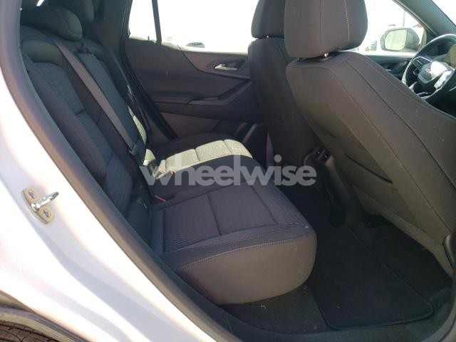 Photo 5 of 2025 CHEVROLET EQUINOX LT (VIN 3GNAXHEG4SL312338)