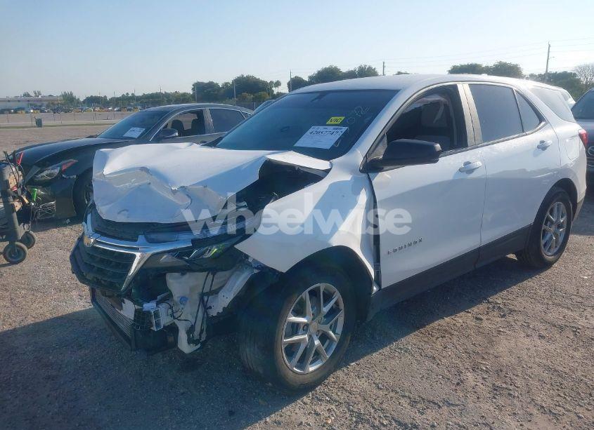 Photo 2 of 2023 Chevrolet Equinox FWD LS (VIN 3GNAXHEG5PL273072)