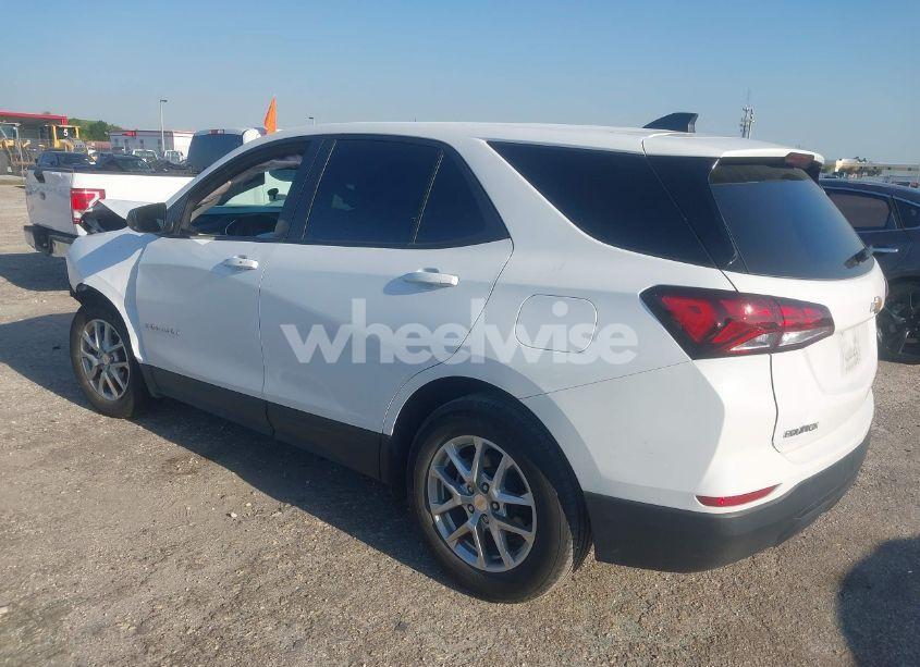 Photo 3 of 2023 Chevrolet Equinox FWD LS (VIN 3GNAXHEG5PL273072)