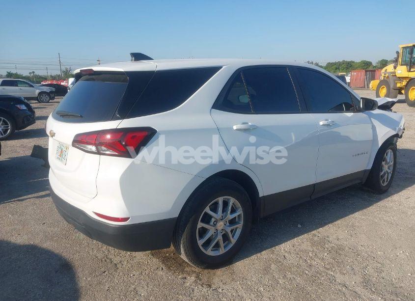 Photo 4 of 2023 Chevrolet Equinox FWD LS (VIN 3GNAXHEG5PL273072)