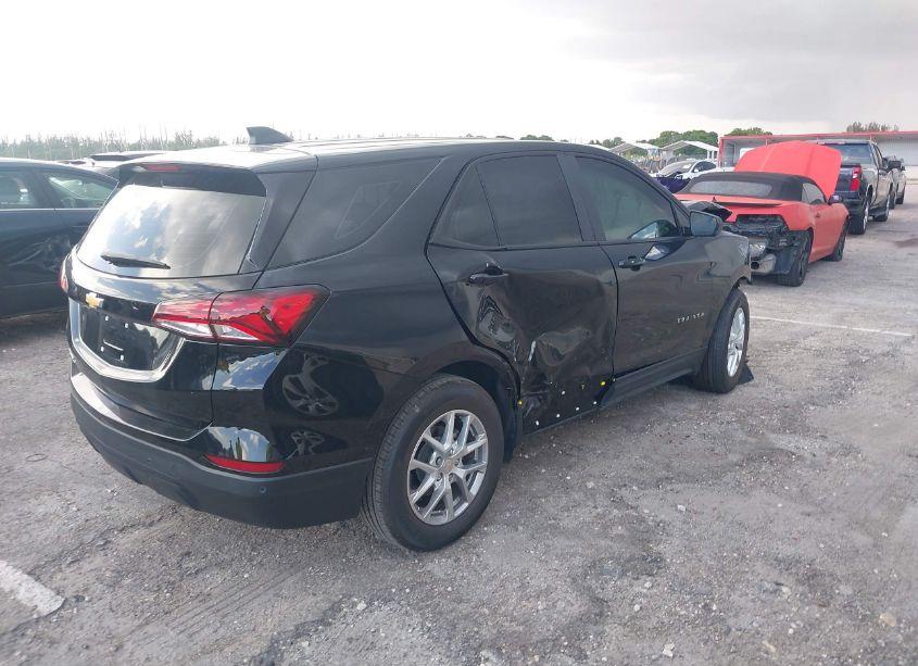 Photo 4 of 2024 Chevrolet Equinox FWD LS (VIN 3GNAXHEG5RL328395)
