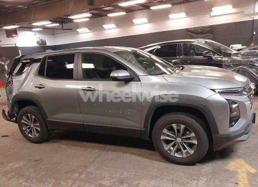 Photo 13 of 2025 Chevrolet Equinox FWD LT (VIN 3GNAXHEG5SL128865)