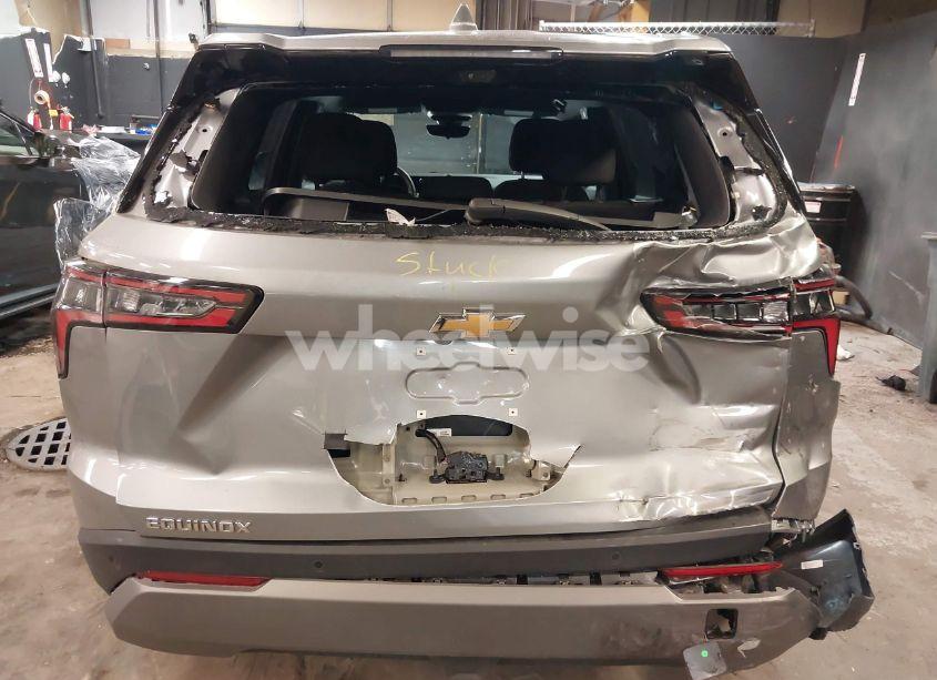 Photo 16 of 2025 Chevrolet Equinox FWD LT (VIN 3GNAXHEG5SL128865)