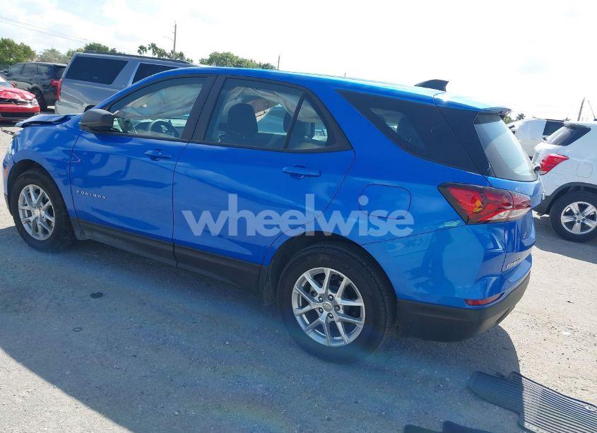 Photo 3 of 2024 Chevrolet Equinox FWD LS (VIN 3GNAXHEG6RL181438)