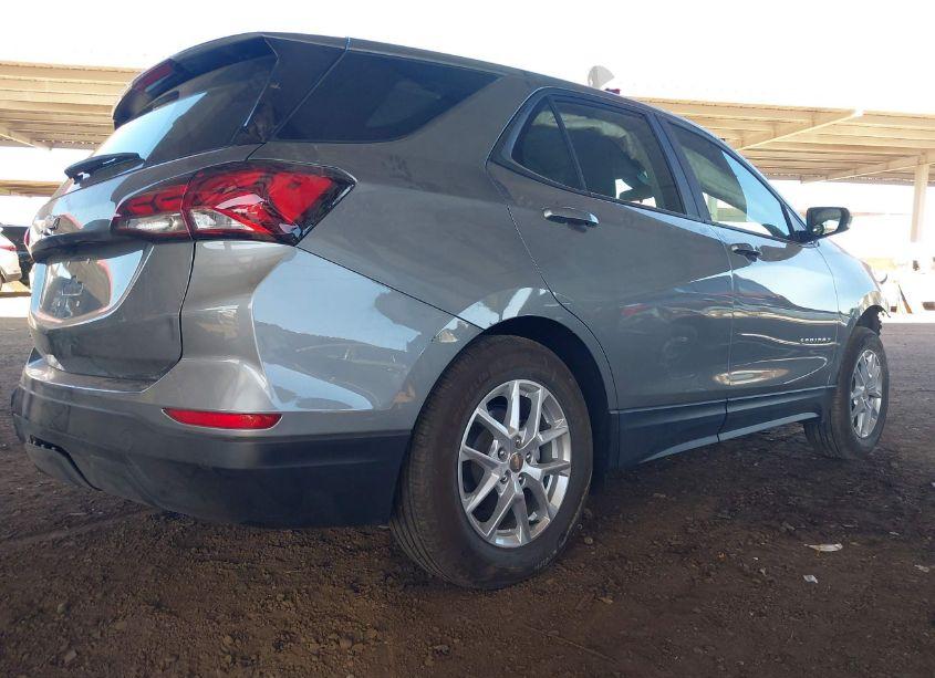 Photo 4 of 2024 Chevrolet Equinox FWD LS (VIN 3GNAXHEG6RL308852)