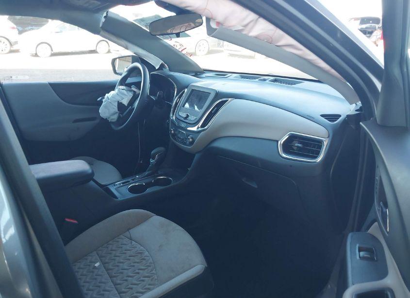 Photo 5 of 2024 Chevrolet Equinox FWD LS (VIN 3GNAXHEG6RL308852)