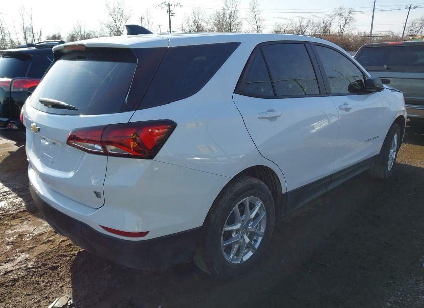 Photo 4 of 2024 Chevrolet Equinox FWD LS (VIN 3GNAXHEG6RL310360)