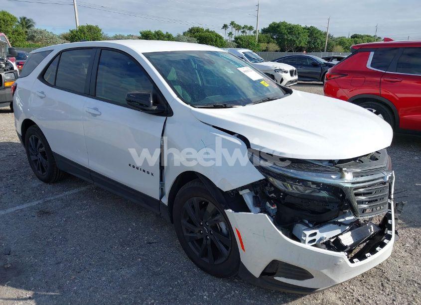 2024 Chevrolet Equinox FWD LS (VIN 3GNAXHEG6RL334920) main photo