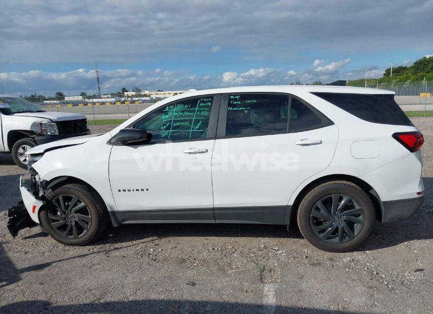 Photo 14 of 2024 Chevrolet Equinox FWD LS (VIN 3GNAXHEG6RL334920)