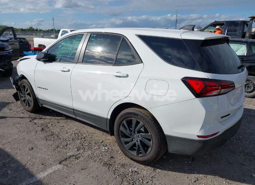 Photo 3 of 2024 Chevrolet Equinox FWD LS (VIN 3GNAXHEG6RL334920)