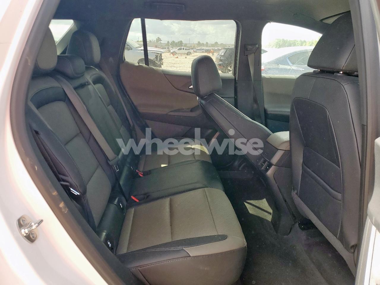 Photo 11 of 2025 CHEVROLET EQUINOX LT (VIN 3GNAXHEG6SL122492)