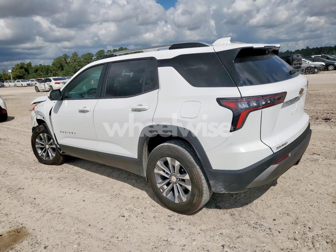 Photo 2 of 2025 CHEVROLET EQUINOX LT (VIN 3GNAXHEG6SL122492)