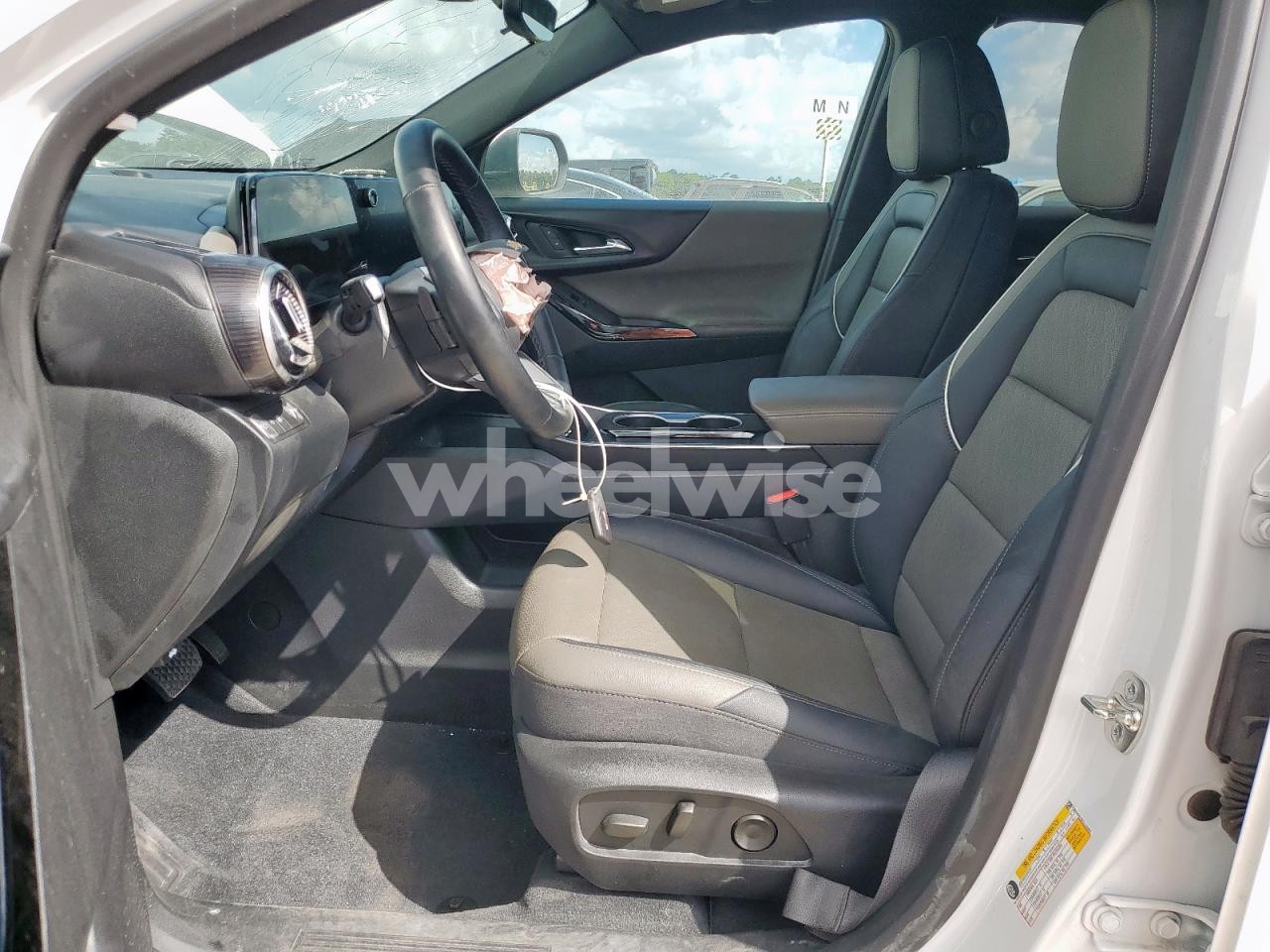 Photo 7 of 2025 CHEVROLET EQUINOX LT (VIN 3GNAXHEG6SL122492)