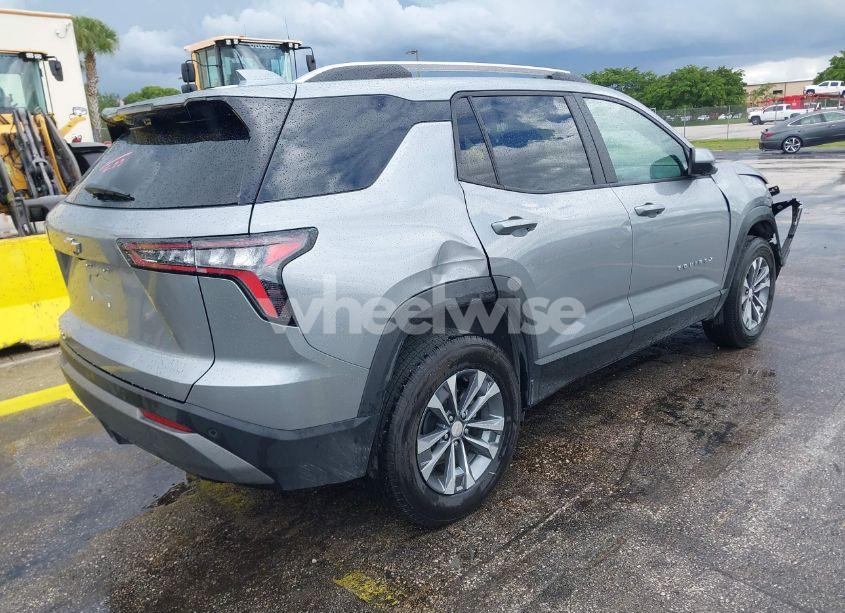 Photo 4 of 2025 Chevrolet Equinox FWD LT (VIN 3GNAXHEG6SL163477)