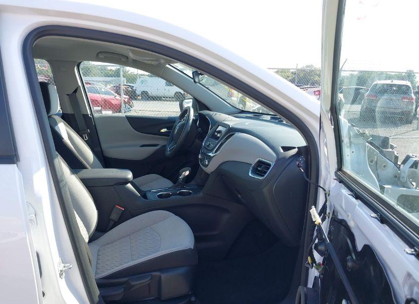 Photo 5 of 2023 Chevrolet Equinox FWD LS (VIN 3GNAXHEG7PL273316)