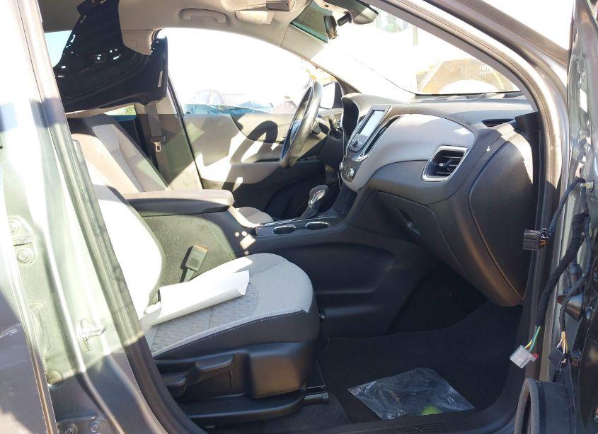 Photo 5 of 2024 Chevrolet Equinox FWD LS (VIN 3GNAXHEG7RL334909)