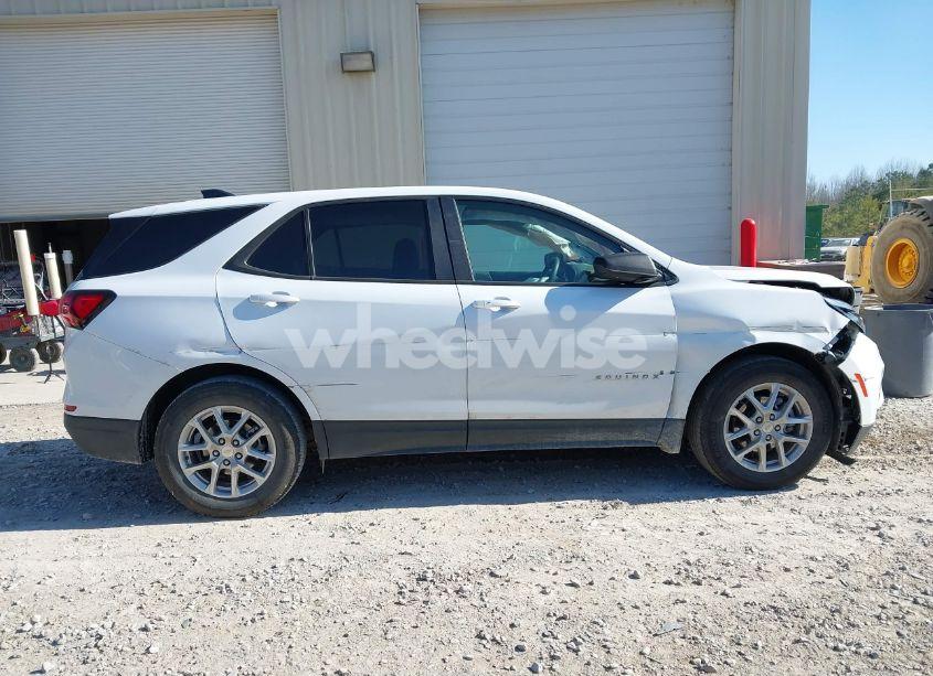Photo 14 of 2024 Chevrolet Equinox FWD LS (VIN 3GNAXHEG7RL348129)