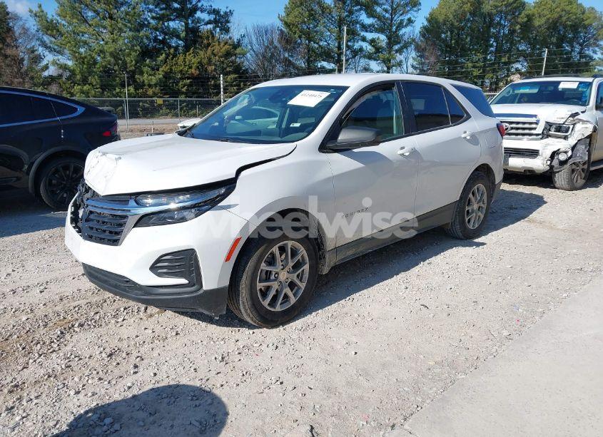 Photo 2 of 2024 Chevrolet Equinox FWD LS (VIN 3GNAXHEG7RL348129)