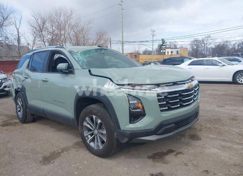 2025 Chevrolet Equinox FWD LT (VIN 3GNAXHEG7SL114014) main photo