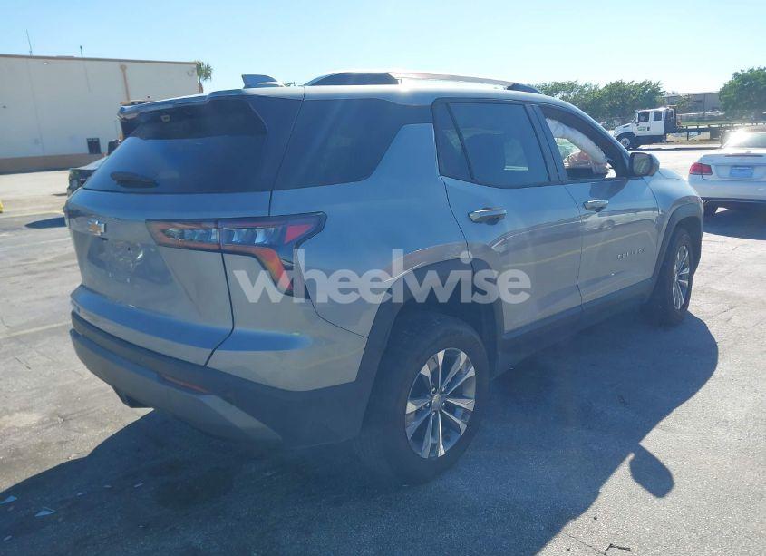 Photo 4 of 2025 Chevrolet Equinox FWD LT (VIN 3GNAXHEG7SL167408)