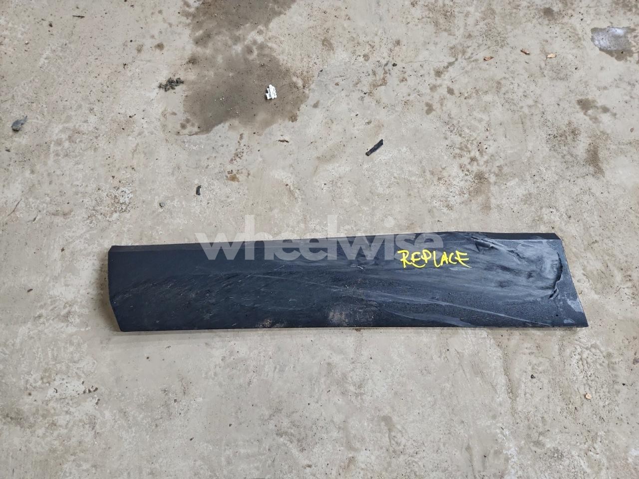 Photo 13 of 2025 CHEVROLET EQUINOX LT (VIN 3GNAXHEG7SL304413)