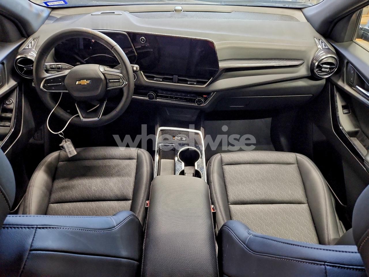 Photo 8 of 2025 CHEVROLET EQUINOX LT (VIN 3GNAXHEG7SL304413)