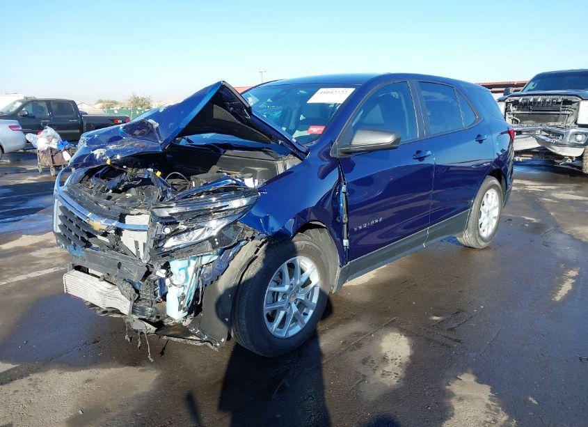 Photo 2 of 2023 Chevrolet Equinox FWD LS (VIN 3GNAXHEG8PL170423)