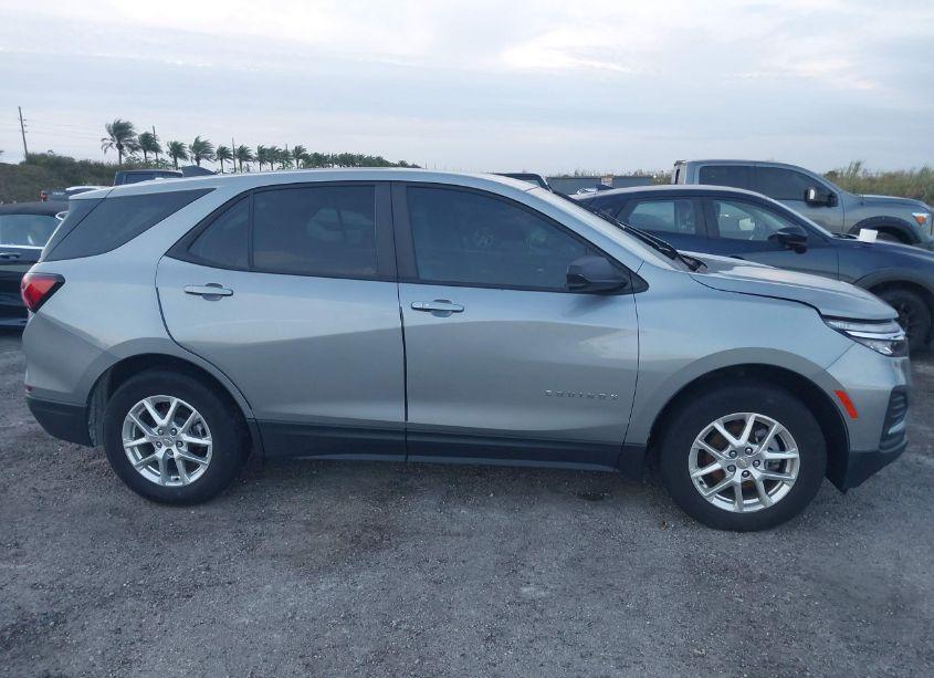 Photo 12 of 2023 Chevrolet Equinox FWD LS (VIN 3GNAXHEG8PL176464)