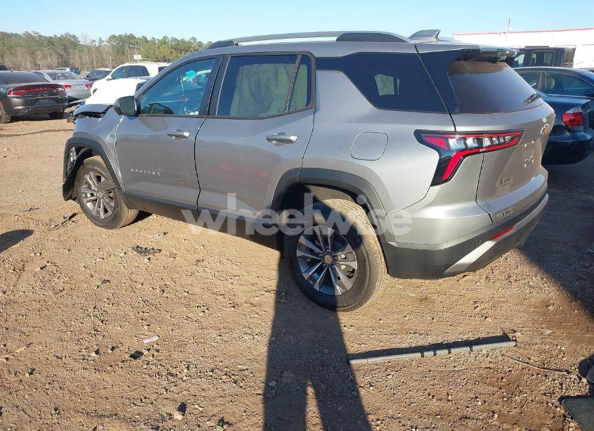 Photo 3 of 2025 Chevrolet Equinox FWD LT (VIN 3GNAXHEG8SL142422)