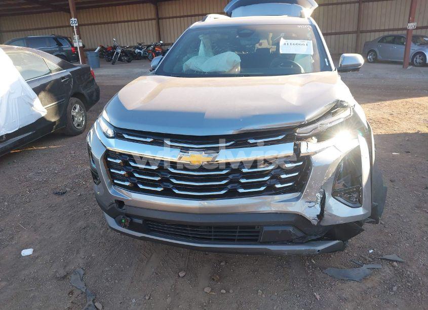 Photo 6 of 2025 Chevrolet Equinox FWD LT (VIN 3GNAXHEG8SL142422)