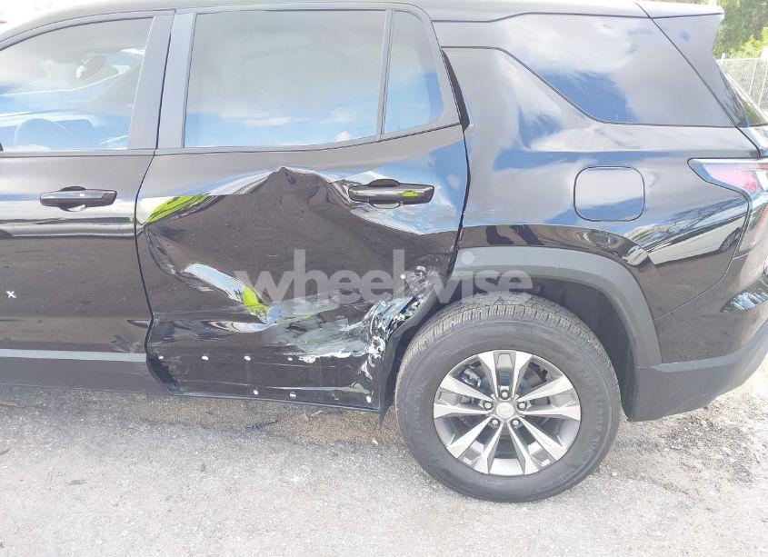 Photo 6 of 2025 Chevrolet Equinox FWD LT (VIN 3GNAXHEG8SL170821)