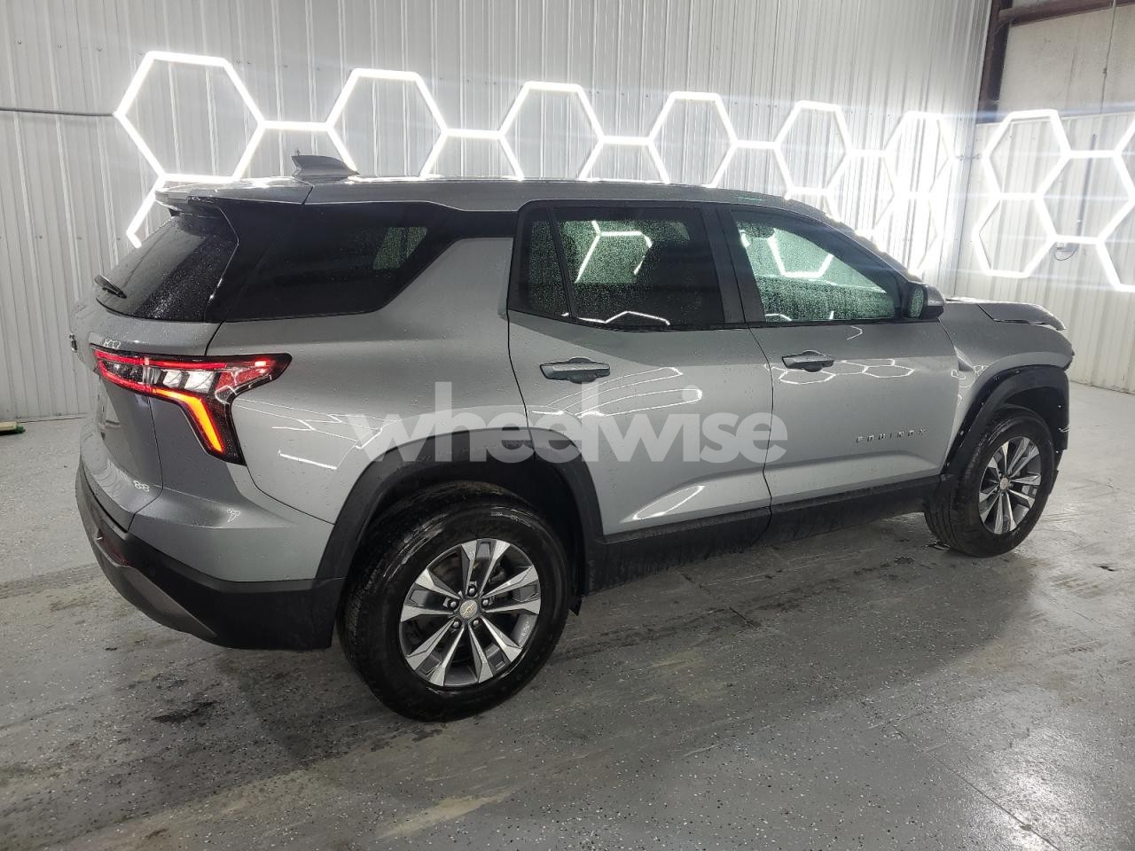 Photo 3 of 2025 CHEVROLET EQUINOX LT (VIN 3GNAXHEG8SL206250)