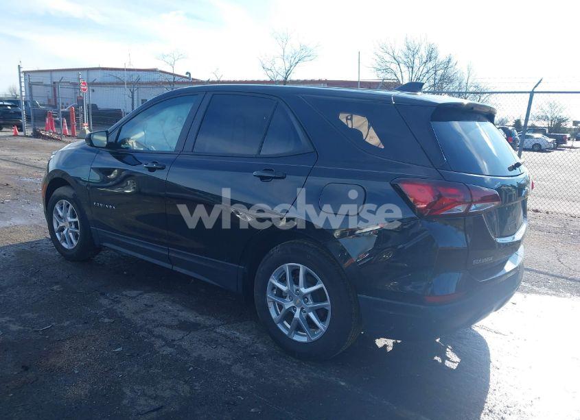 Photo 3 of 2023 Chevrolet Equinox LS (VIN 3GNAXHEG9PL147748)