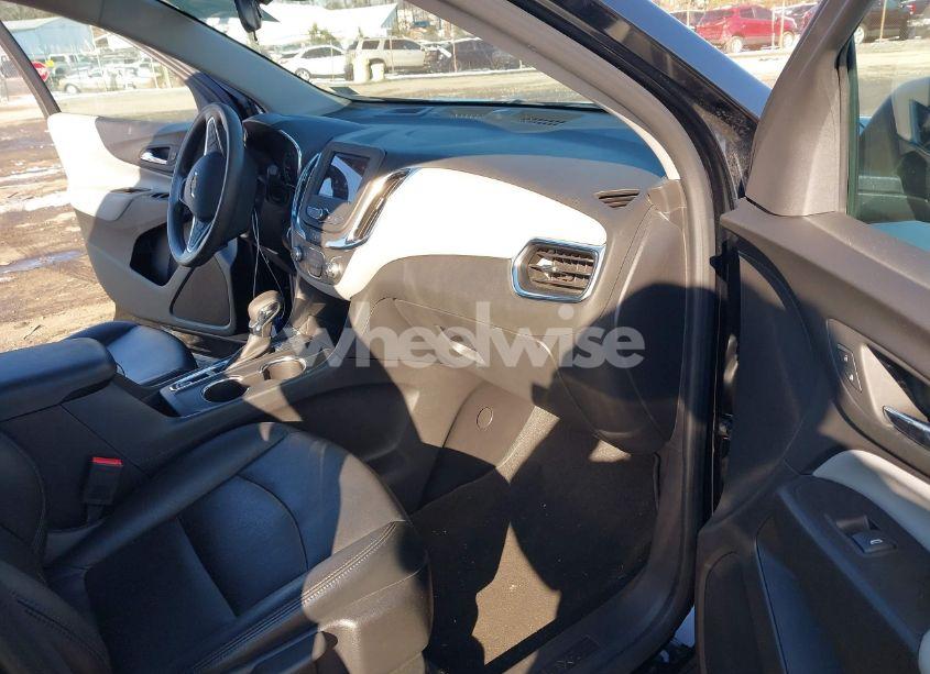 Photo 5 of 2024 Chevrolet Equinox FWD LS (VIN 3GNAXHEG9RL117488)