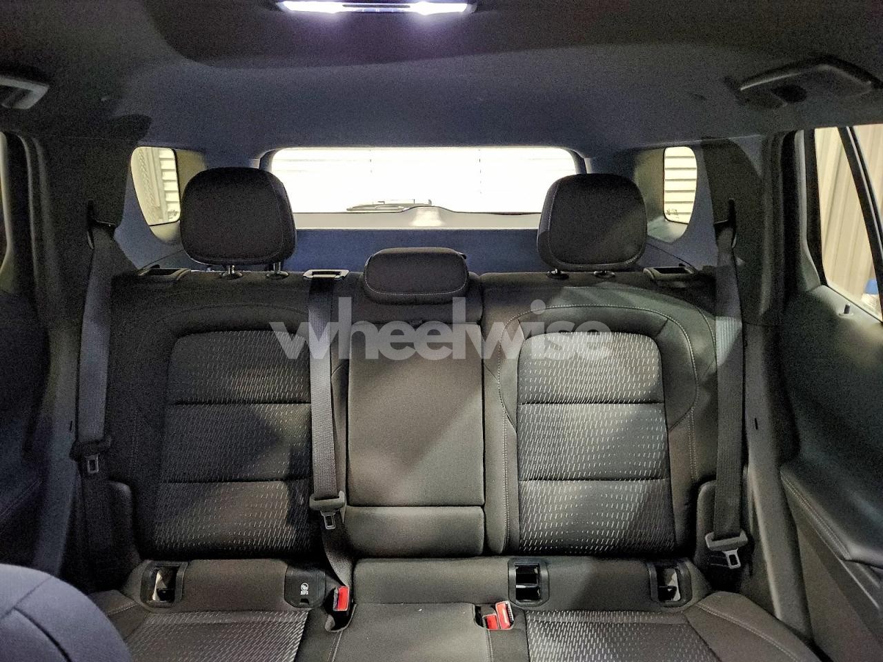 Photo 10 of 2025 CHEVROLET EQUINOX LT (VIN 3GNAXHEG9SL313677)