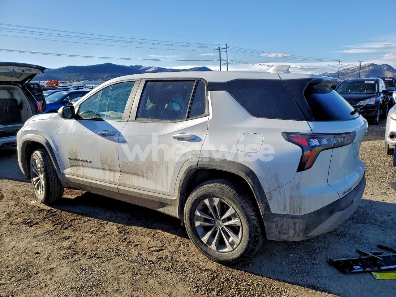 Photo 2 of 2026 CHEVROLET EQUINOX LT (VIN 3GNAXHEG9TL261775)