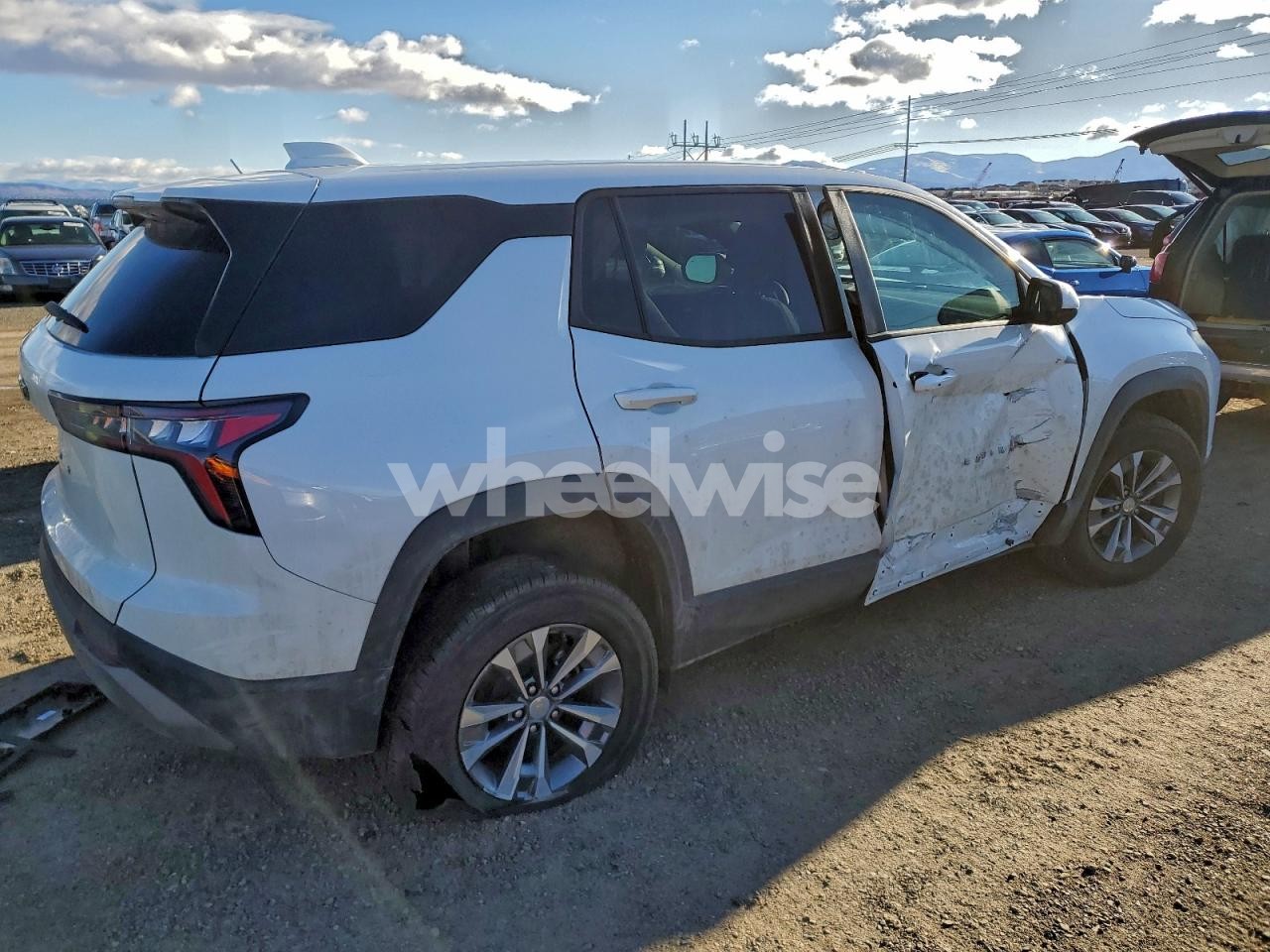 Photo 3 of 2026 CHEVROLET EQUINOX LT (VIN 3GNAXHEG9TL261775)