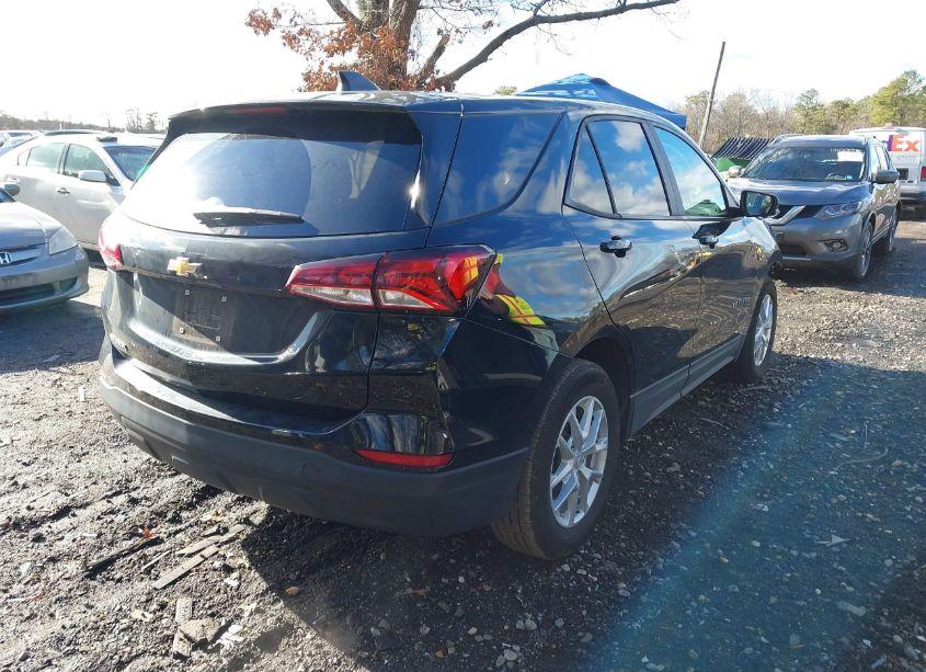Photo 4 of 2023 Chevrolet Equinox FWD LS (VIN 3GNAXHEGXPL125631)