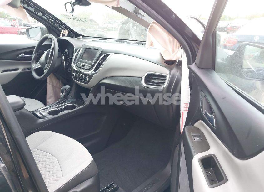 Photo 5 of 2023 Chevrolet Equinox FWD LS (VIN 3GNAXHEGXPL173159)